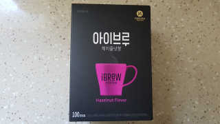 한국맥널티 아이브루 헤이즐넛향 100T — 4.5점을 준 리뷰어가 2019년 10월 올린 사용 사진
