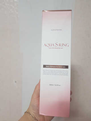 아쿠아큐링 아쿠아S링 퓨어리프레싱 헤어케어 500ml — 3.33점을 준 리뷰어가 2018년 8월 올린 사용 사진