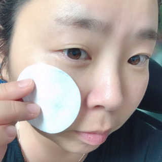 메디힐-퀵모닝 올인원 톤업패드 — 3점을 준 리뷰어가 2019년 5월 올린 사용 사진