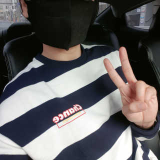 인디고뱅크키즈 스트라이프 루즈핏 맨투맨 — 4점을 준 리뷰어가 2020년 3월 올린 사용 사진