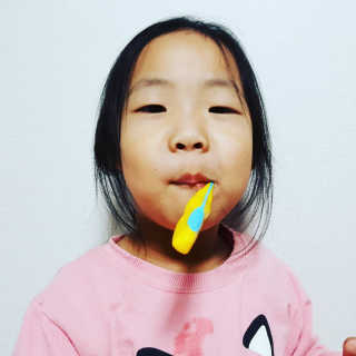달곰이 어린이 치약+어린이 칫솔 SET — 5점을 준 리뷰어가 2017년 12월 올린 사용 사진