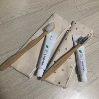 닥터노아 칫솔치약 휴대용 세트 — 5점을 준 리뷰어가 2019년 11월 올린 사용 사진