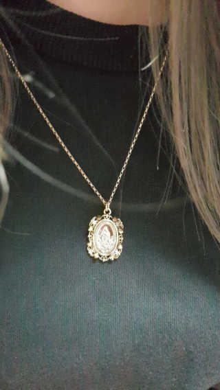 쥬얼카운티 92.5 Silver Byzantine Coin Pendant Necklace — 5점을 준 리뷰어가 2018년 11월 올린 사용 사진