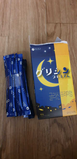 한국맥널티 맥널티 글리신 프리미엄 14개입 — 1점을 준 리뷰어가 2019년 12월 올린 사용 사진