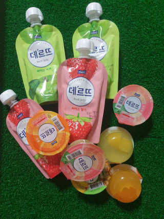 데르뜨 떠먹는 과일 3종, 짜먹는 과일 2종 총 10개 체험 — 5점을 준 리뷰어가 2020년 3월 올린 사용 사진