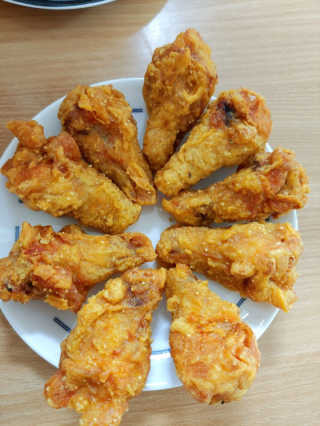 [치킨마루]-  빠사칸윙봉현미 + 콜라 500ml — 5점을 준 리뷰어가 2019년 7월 올린 사용 사진