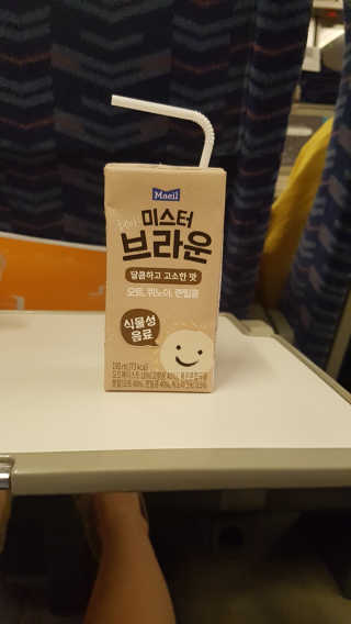 헤이미스터브라운 [매일유업] 헤이 미스터브라운 12개입 — 4점을 준 리뷰어가 2019년 8월 올린 사용 사진