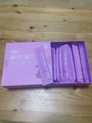 네츄럴굿띵스 태반 콜라겐 젤리 15포 — 4점을 준 리뷰어가 2019년 3월 올린 사용 사진