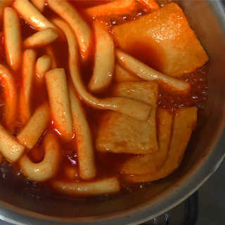두번째 국떡 국가대표 떡볶이 1팩 + 영미칩 2봉 증정 — 5점을 준 리뷰어가 2019년 2월 올린 사용 사진