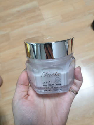 파시스 올인원 진주 화이트닝 크림 100ml — 1.5점을 준 리뷰어가 2019년 6월 올린 사용 사진