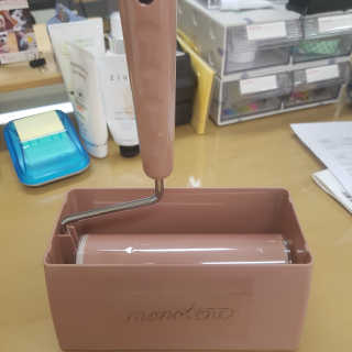물로 씻어 쓰는 반영구 롤크리너 핸디 모노톤 에디션 — 5점을 준 리뷰어가 2019년 8월 올린 사용 사진