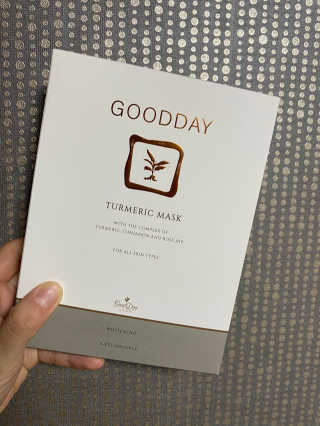 GoodDay Skincare GoodDay 강황 마스크 — 5점을 준 리뷰어가 2020년 1월 올린 사용 사진