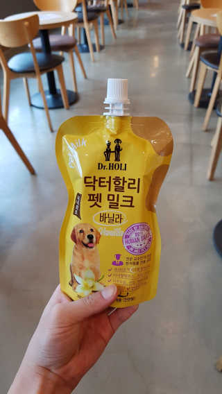 닥터할리펫밀크 8종 — 5점을 준 리뷰어가 2018년 9월 올린 사용 사진