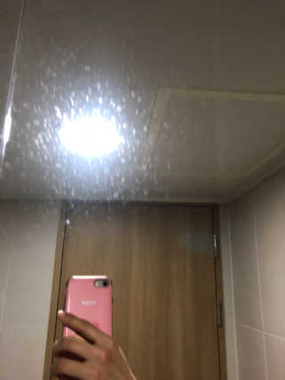 뷰오케이 욕실 화장실 셀프 물때제거 코팅제,리무버 50ml — 4점을 준 리뷰어가 2019년 5월 올린 사용 사진