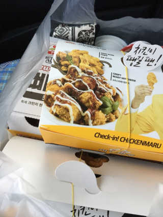 [치킨마루]-  빠사칸윙봉현미 + 콜라 500ml — 5점을 준 리뷰어가 2019년 7월 올린 사용 사진