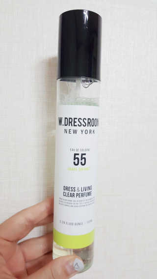 더블유드레스룸 신규향 드레스퍼퓸150ml — 4.67점을 준 리뷰어가 2018년 8월 올린 사용 사진