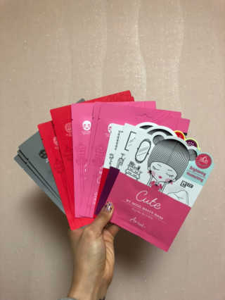 아리얼 무드메이커 마스크 시리즈  총 12매 — 5점을 준 리뷰어가 2019년 1월 올린 사용 사진