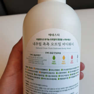 (주)에네스티 내추럴 촉촉  오트밀 바디워시 500ml — 5점을 준 리뷰어가 2019년 8월 올린 사용 사진