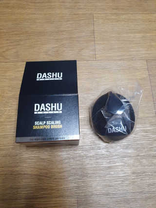 다슈코리아 다슈 단백질 한방 두피 골드 샴푸 500ml +샴푸브러쉬 — 5점을 준 리뷰어가 2019년 10월 올린 사용 사진
