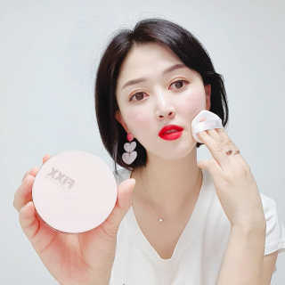 쏘내추럴 밀착 착붙 픽스쿠션 — 5점을 준 리뷰어가 2019년 9월 올린 사용 사진