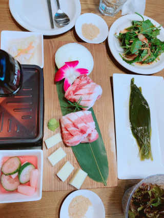 자이글 그릴앤펍 [자이글 그릴 앤 펍] 삼겹앤그릴치즈 — 5점을 준 리뷰어가 2018년 9월 올린 사용 사진