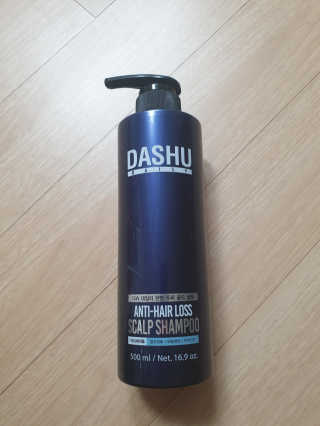 다슈코리아 다슈 단백질 한방 두피 골드 샴푸 500ml +샴푸브러쉬 — 4점을 준 리뷰어가 2020년 1월 올린 사용 사진