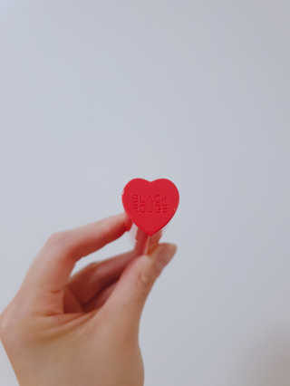 [블랙루즈] 컬러 락 하트 틴트 1+1 — 3점을 준 리뷰어가 2019년 8월 올린 사용 사진