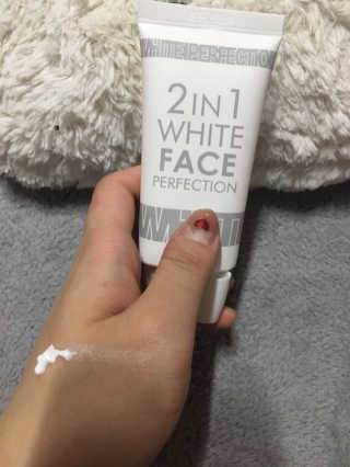 피움 스킨바리스타 2in1 화이트 페이스 퍼펙션 50ml — 4.17점을 준 리뷰어가 2018년 10월 올린 사용 사진