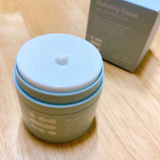 베니테이블 [바르는 유산균] 하이드레이팅 크림 — 5점을 준 리뷰어가 2020년 2월 올린 사용 사진