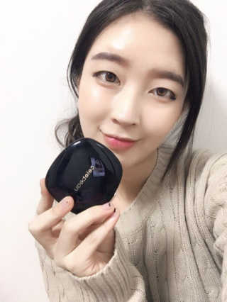 셀레뷰 엣지 페이스 블러셔 — 4.83점을 준 리뷰어가 2017년 10월 올린 사용 사진