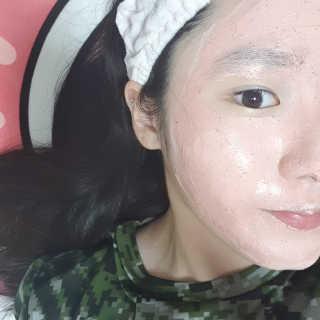 하프 문 아이즈 [하프문아이즈] 핑크 프루티X호지니 마스크팩 세트 — 4.5점을 준 리뷰어가 2019년 10월 올린 사용 사진