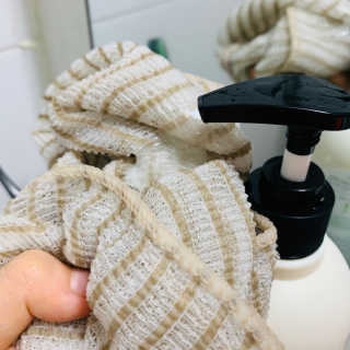 (주)에네스티 내추럴 촉촉  오트밀 바디워시 500ml — 4.5점을 준 리뷰어가 2019년 10월 올린 사용 사진