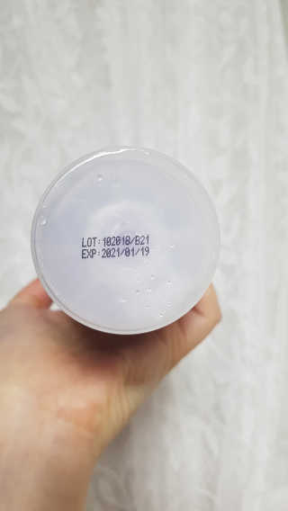 줌마들도 인정한 샤카트 페이스앤바디 필링젤 310ml — 3점을 준 리뷰어가 2018년 3월 올린 사용 사진