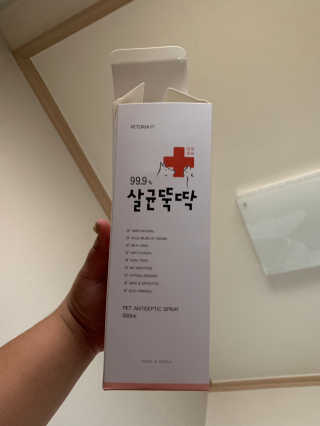 [펫토리아]살균뚝딱 강아지 고양이 살균소독제 탈취제 — 5점을 준 리뷰어가 2019년 10월 올린 사용 사진