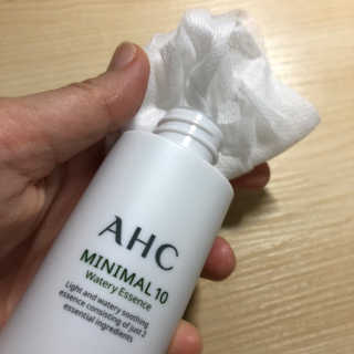 AHC 에이 에이치 씨 미니멀 10 워터리 에센스 — 5점을 준 리뷰어가 2018년 12월 올린 사용 사진