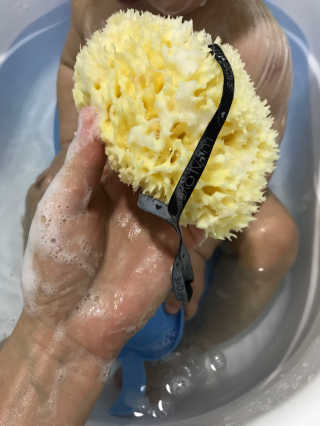 룰라러브 모공관리 끝 지중해산 천연해면 바디스펀지 — 5점을 준 리뷰어가 2018년 1월 올린 사용 사진