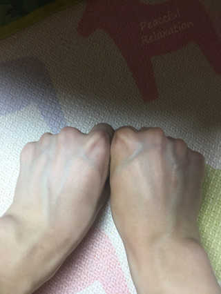 더메이런 에잇콤플렉스 워터드롭 화이트 크림 — 4.5점을 준 리뷰어가 2017년 5월 올린 사용 사진