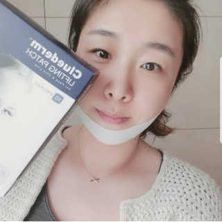 스케덤 클루덤 리프팅 패치 — 5점을 준 리뷰어가 2019년 4월 올린 사용 사진