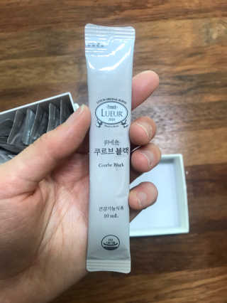 [하우투잇] 뤼에르 쿠르브 블랙 10ml x 30포 총 300ml — 5점을 준 리뷰어가 2020년 2월 올린 사용 사진