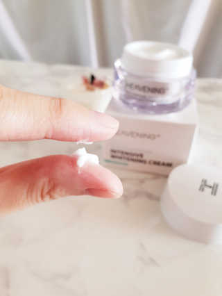 헤브닝 인텐시브 화이트닝크림 50ml — 5점을 준 리뷰어가 2018년 9월 올린 사용 사진
