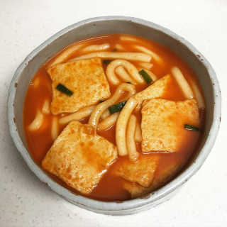 [홍코너떡볶이]옛날떡볶이 인기맛 4팩세트 — 5점을 준 리뷰어가 2019년 11월 올린 사용 사진