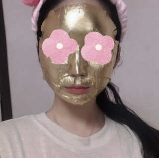 비알티씨 프레스티지 24K 골드 캐비어 호일 마스크 — 5점을 준 리뷰어가 2019년 3월 올린 사용 사진