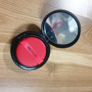 리하셀 아우라 쿠션 팩트 21호,23호 SPF50+ PA++++ — 5점을 준 리뷰어가 2019년 10월 올린 사용 사진