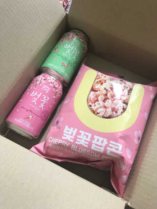 GS25 벚꽃 팝콘 + 벚꽃스파클링 + 벚꽃 청포도 에이드 — 4.33점을 준 리뷰어가 2018년 3월 올린 사용 사진