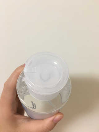 신소라 코스메틱 SINSOLA COSMETIC 신소라 모이스춰 클렌징 워터 — 4.5점을 준 리뷰어가 2017년 11월 올린 사용 사진