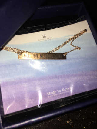 대만 BONNY & READ All You Need Is Love Necklace — 4점을 준 리뷰어가 2016년 9월 올린 사용 사진