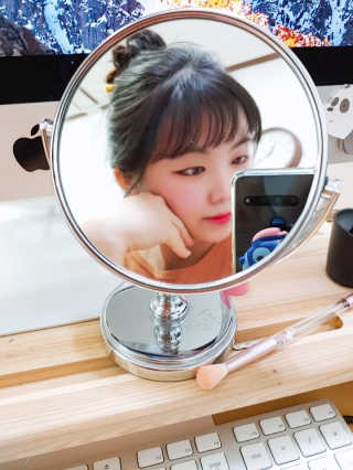 비비드스튜디오 아이 플래쉬 팔레트 NO.01 브릭 모먼트 — 3점을 준 리뷰어가 2020년 3월 올린 사용 사진