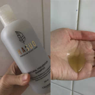 셀리본 하수오 내츄럴 프리벤션 탈모관리 샴푸 300ml — 5점을 준 리뷰어가 2019년 11월 올린 사용 사진