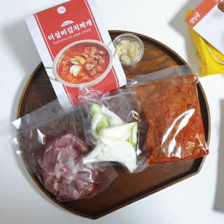 땡땡쿡 더실비김치찌개 2인분 710g 라면사리 포함 — 5점을 준 리뷰어가 2020년 2월 올린 사용 사진
