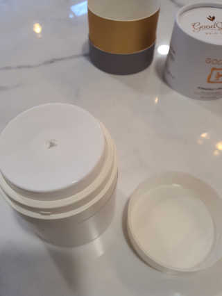GoodDay Skincare GoodDay 강황크림 50g — 5점을 준 리뷰어가 2020년 1월 올린 사용 사진